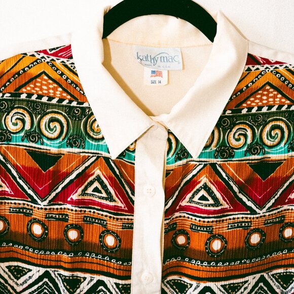 Vintage 80s Kathy Mac Southwestern/Navajo Print Cream Short Sleeve Button-Down - Picture 2 of 3
